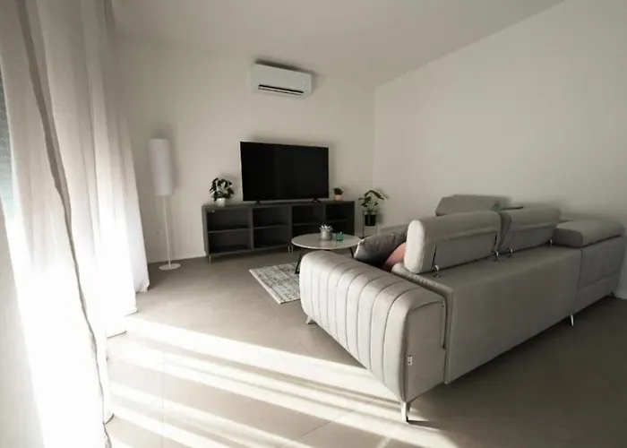 Zara Blu 别墅