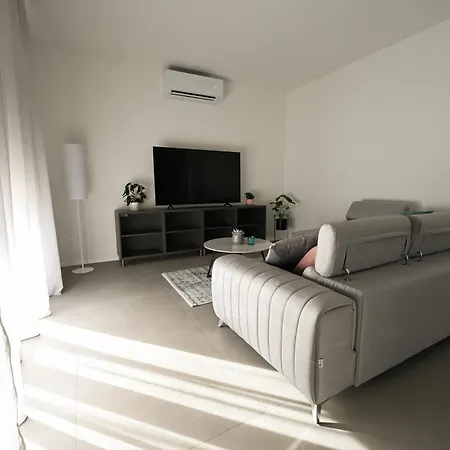 Villa Zara Blu Near Zadar With Private Pool