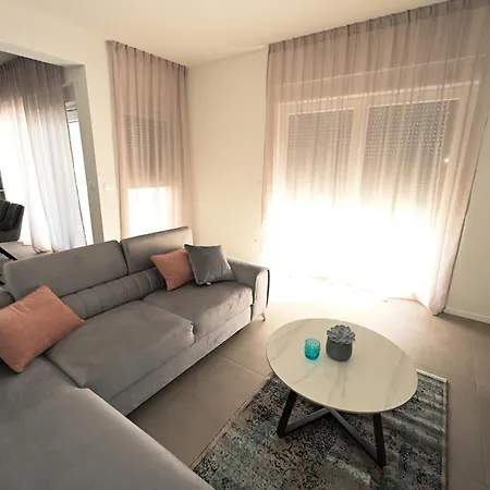 Zara Blu Near Zadar With Private Pool Villa