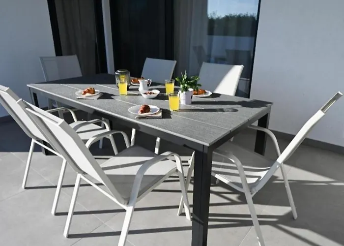 Vila Zara Blu Brisevo